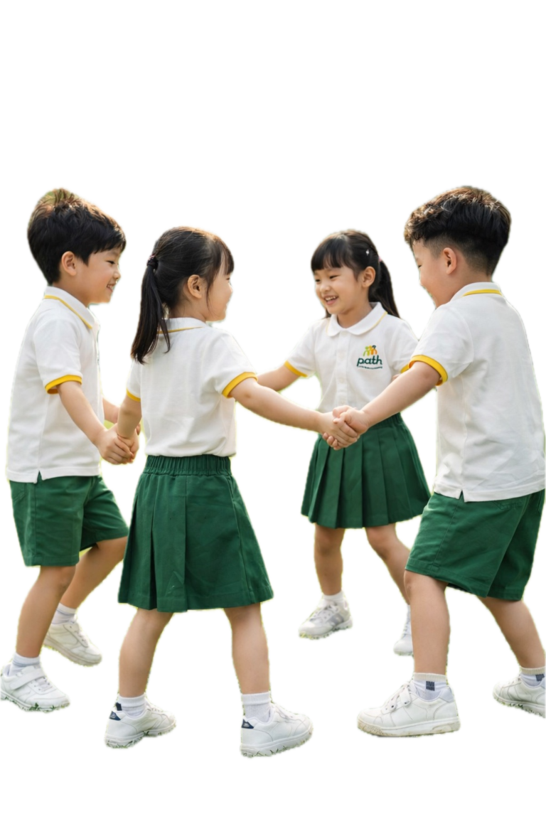 chlidren holding hands